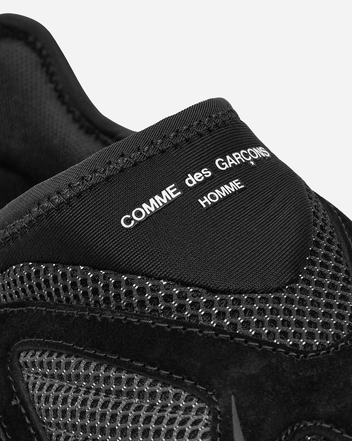 Comme Des Garçons Homme Mens Shoes X New Balance Black Sneakers Low ML610SCD 1