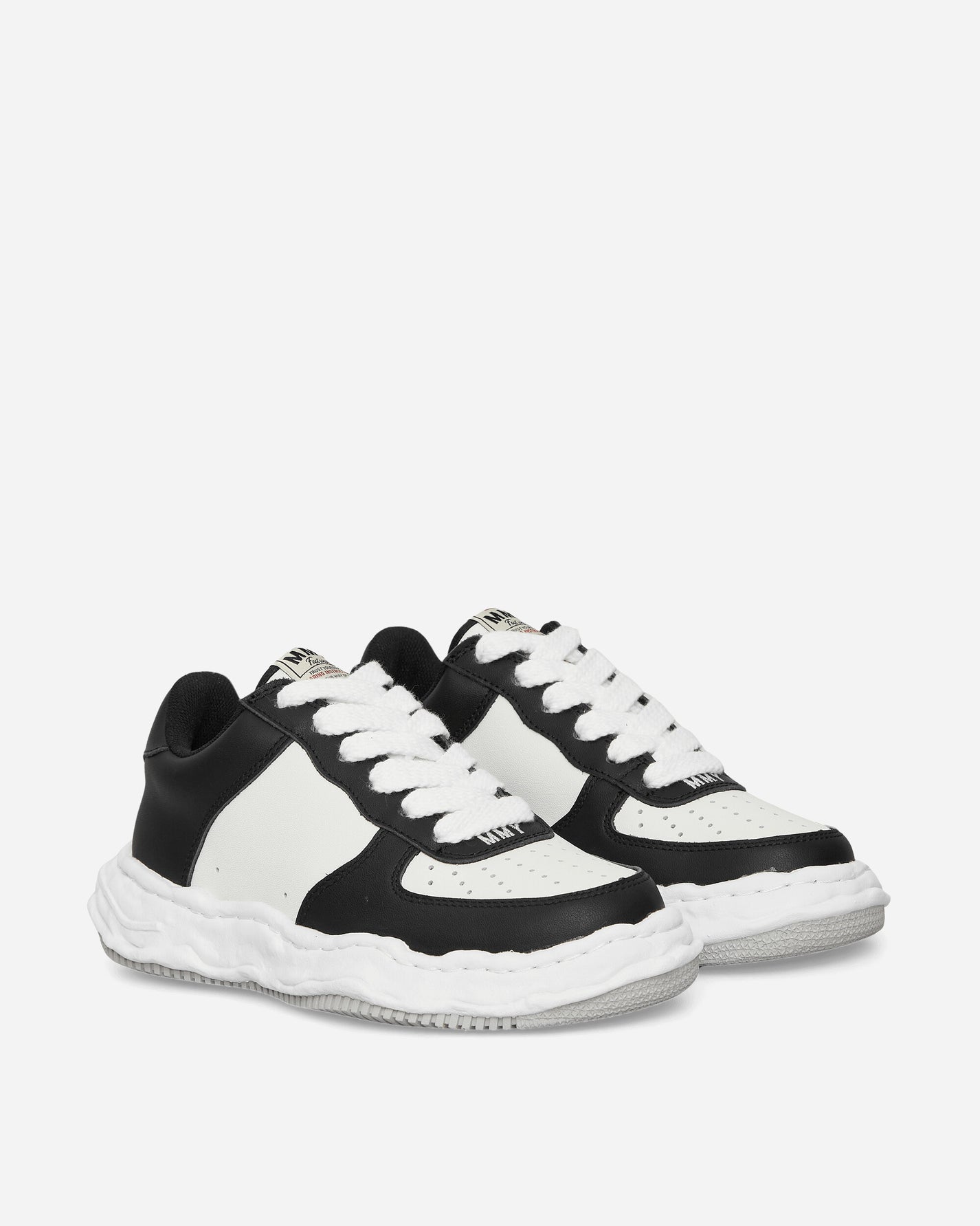 Maison MIHARA YASUHIRO Wayne Low/Original Sole Cow Leather Low-Top Sneaker Black/White Sneakers Low A08FW706 BLACKWHITE