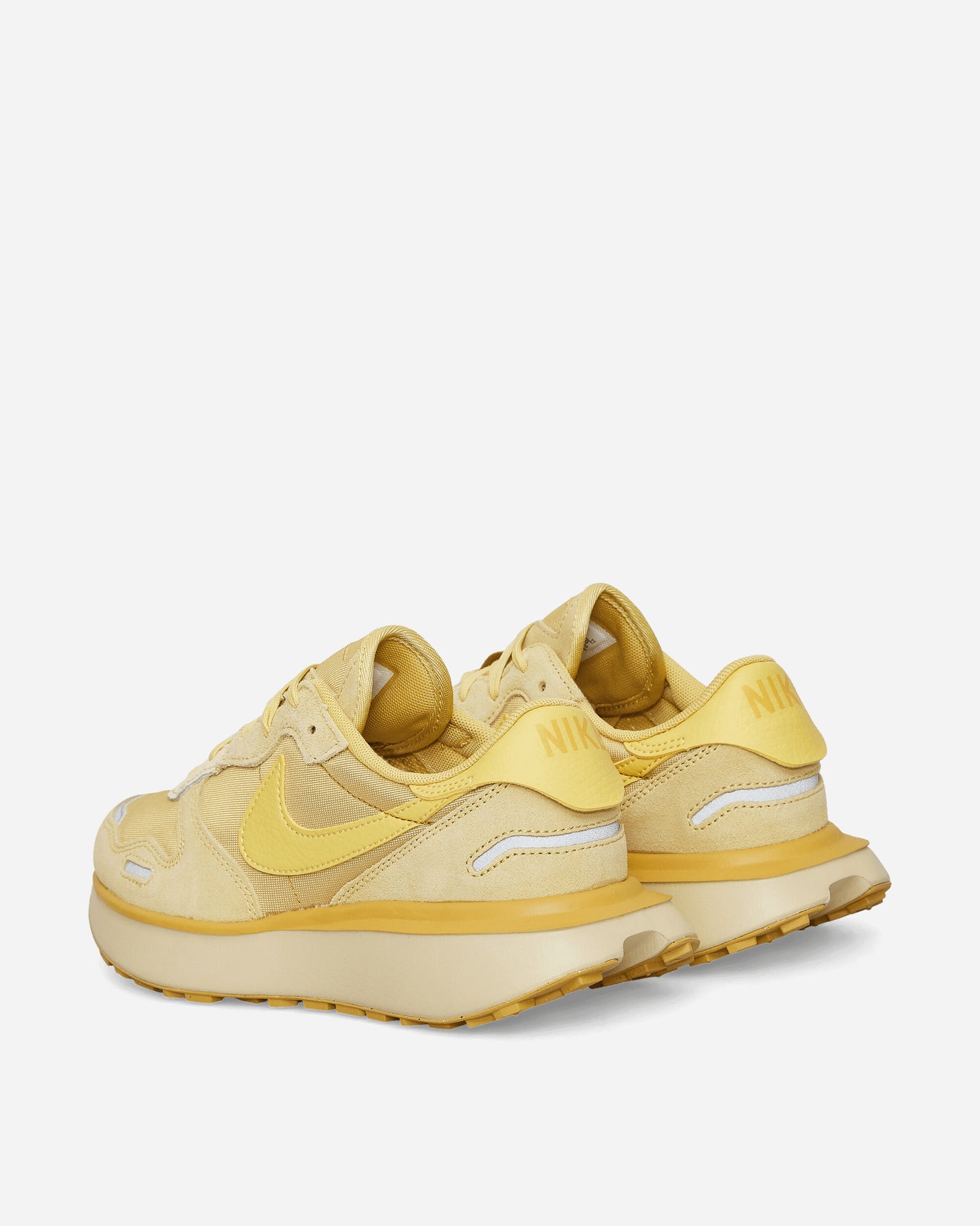 Nike Wmns Nike Phoenix Waffle Wheat Gold/Saturn Gold Sneakers Low FJ1409-700